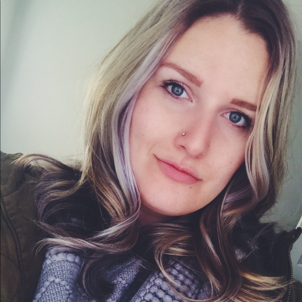 Meet your Posher, Julia